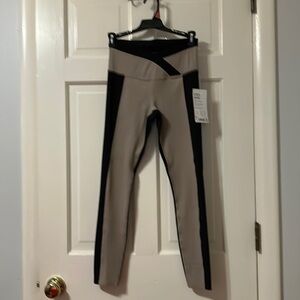 NWT Athleta Chroma 7/8 Tight taupe with black trim